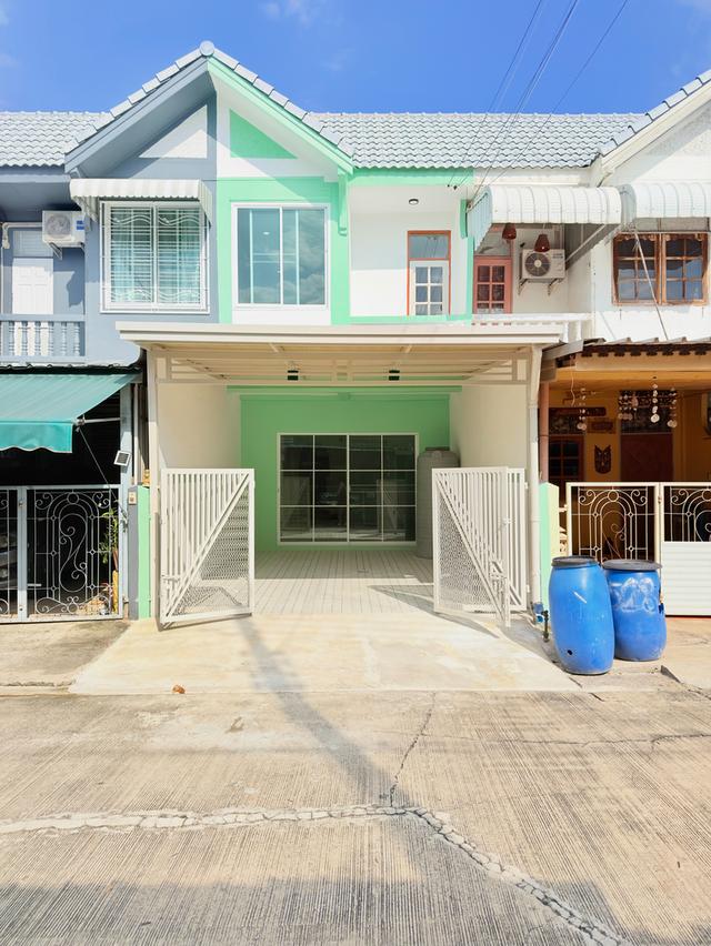 หมู่บ้านอยู่เจริญ4 ซ.36 [โทรสอบถามราคา] 2