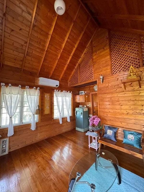 ขายบ้านสวน ไทรน้อย นนทบุรี 2.35 ลบ (ลดจาก 2.65 ลบ) พร้อมไม้ดอกผลไม้ อยู่ซอยแสนสบาย มีวิวทุ่งนา โทร 085-2619111 7