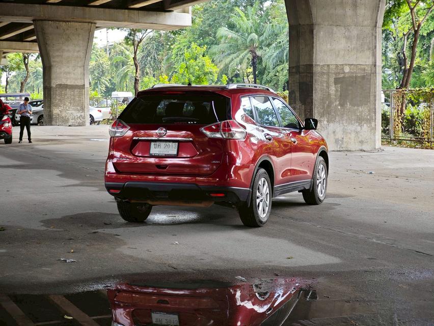 ขายรถ nissan X-Trail 2.0V 4WD ปี 2015 สีแดง เกียร์ออโต้