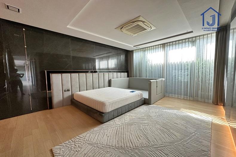 ขายบ้านเดี่ยว 3 ชั้น หมู่บ้านวีเว่ เอกมัย-รามอินทรา ถนนประดิษฐ์มนูธรรม ซอยโยธินพัฒนา 3 13