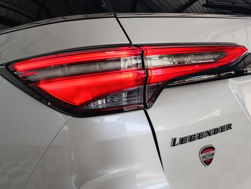 TOYOTA LEGENDER 2.4 V 2WD AT ปี 2021 📌รับประกันเครื่องเกียร์ 2 ปี หรือ 20,000 km📌 4