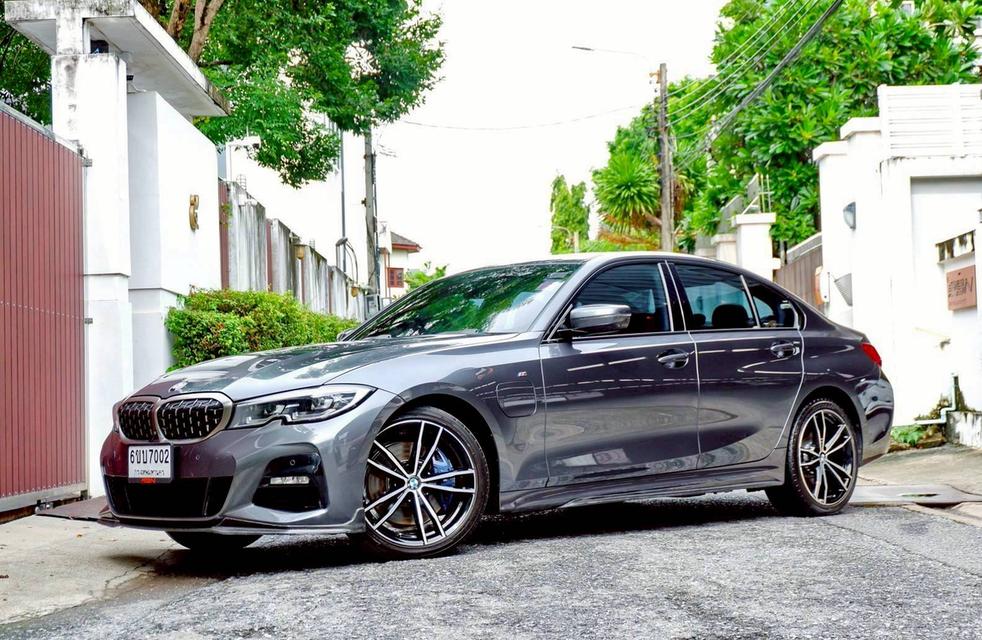 BMW 330e M-sport ปี 2020 จด 2021