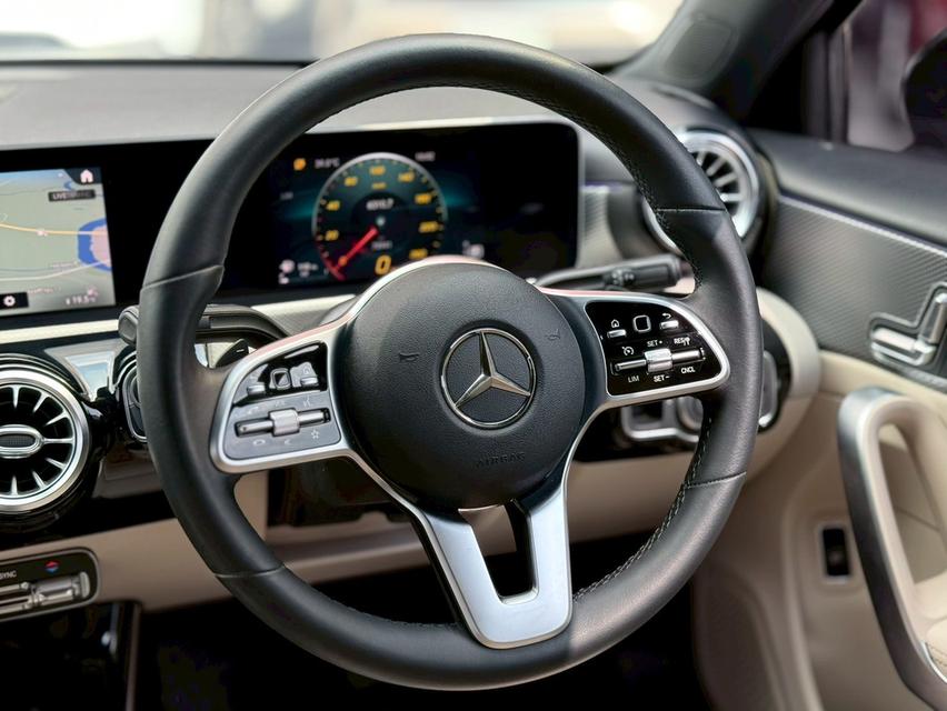 ปี 2018 BENZ A-CLASS A200PROGRESSIVEW117 สีดำ เครื่องยนต์เบนซิน รูปที่ 5