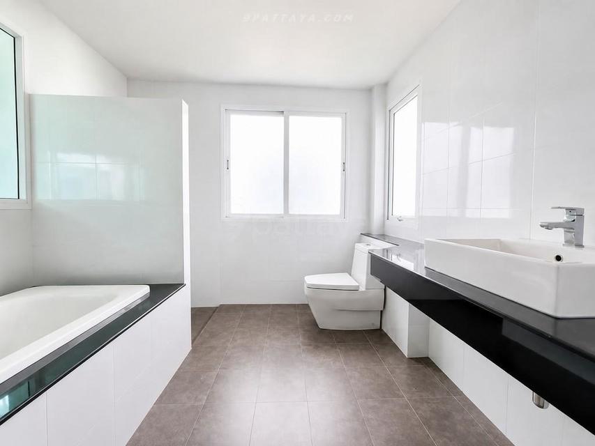 For Sale — Beachside Pool Villa at Seabreeze Villa Pattaya, Krating LaiBeautiful beachside pool villa for sale at Seabreeze Villa Pattaya, located nea 10