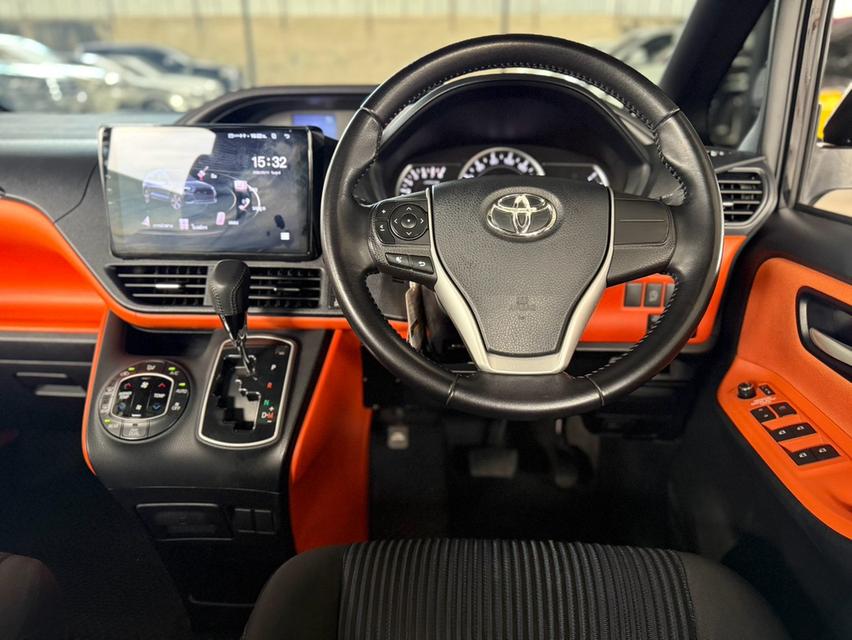 ปี 2014 TOYOTA VOXY, 2.0 ZS รูปที่ 5