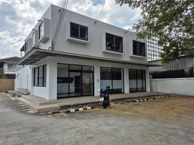 ให้เช่าพื้นที่ชั้นล่าง 220 ตรม. วิภาวดี 62 แอร์ทุกห้อง ใกล้มูลนิธิกระจกเงา วิภาวดี เหมาะทำ office ธุรกิจความงาม สปา คลีน 2