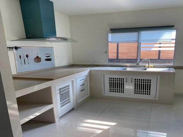 PB5576 ให้เช่าบ้านเดี่ยว ซอยพัฒนาการ 38 โครงการภัสสร เพรสทีจ ลุกซ์  เฟอร์นิเจอร์ครบ 12