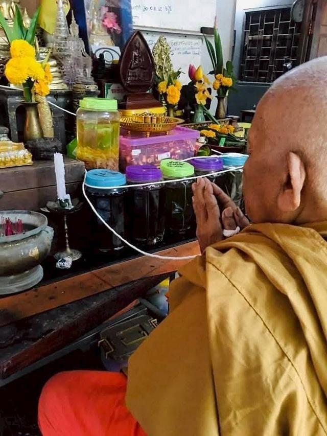 วัตถุมงคลเครื่องรางของขลัง รูปย่อยที่ 4