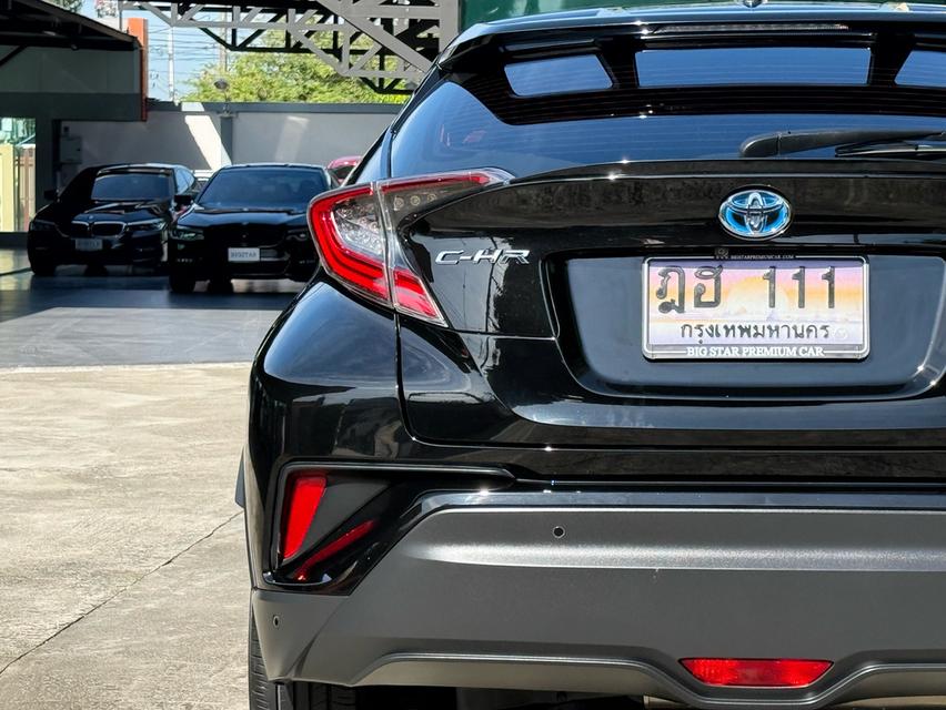 2020 TOYOTA CHR HV HI รถมือเดียวออกป้ายแดง รถวิ่งน้อย เข้าศูนย์ตามระยะ รถไม่เคยมีอุบัติเหตุครับ 9