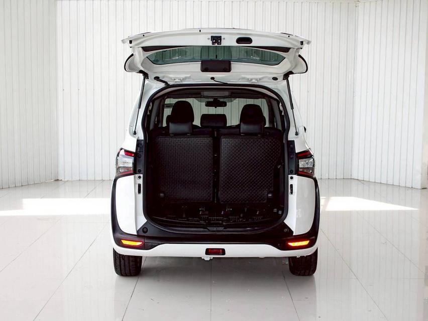ขาย Toyota Sienta 1.5V ปี17 17