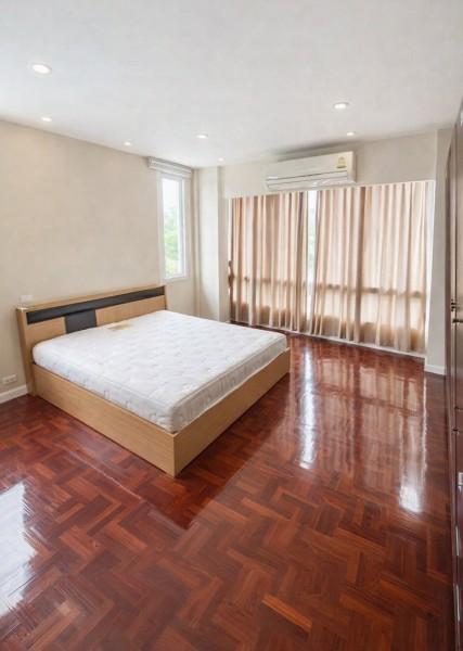 ให้เช่าคฤหาสน์ 2หลัง 4-7นอน ซาฟารีเวิลด์ คู้บอน บ้านเดี่ยว 2 ชั้น รักสัตว์ 184ตรว. 280ตรม กว้างมาก 3น้ำ 3จอดรถ 6แอร์ ติด 8