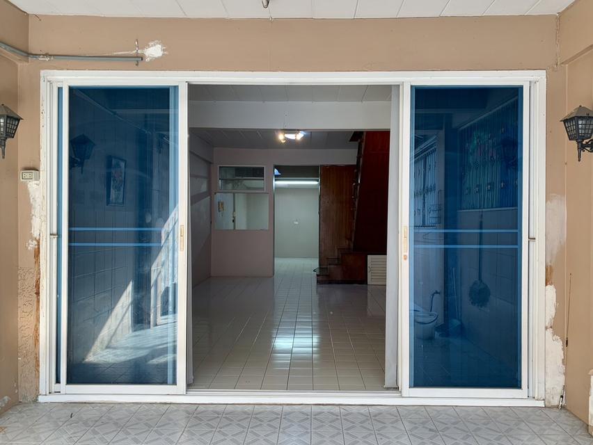 ขายทาวน์เฮ้าส์2ชั้น หมู่บ้านพระปิ่น3 อ.บางใหญ่ ทำเลดี แหล่งชุมชน สภาพดี บ้านสวยสะอาด เจ้าของขายเอง 3