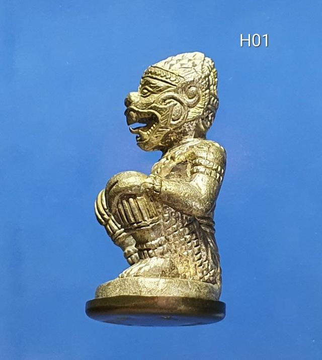 หนุมานทรงฤทธิ์เรืองเดช หลวงปู่คำบุ วัดกุดชมภู อุบลฯ ปี 2554 4