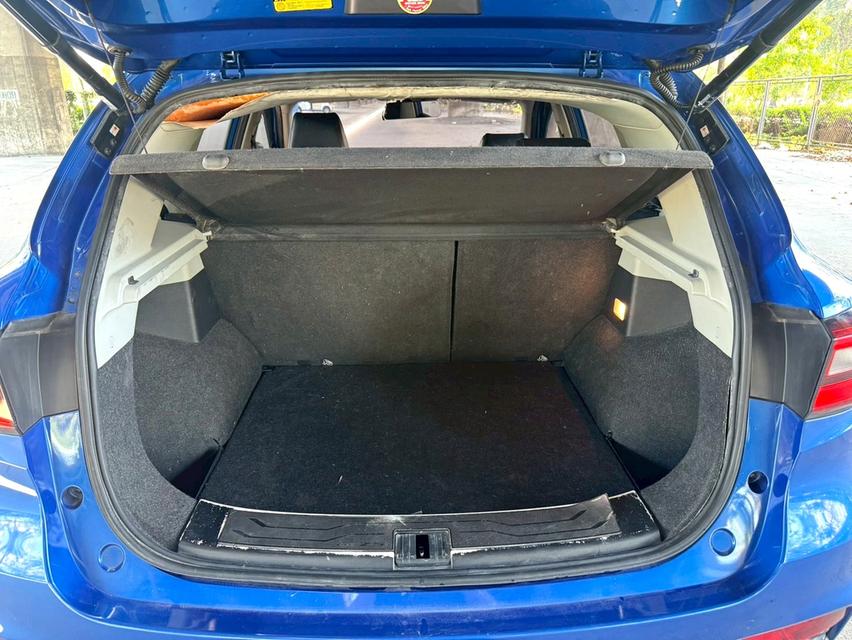 ขายรถ MG ZS 1.5X sunroof ปี 2018 สีน้ำเงิน เกียร์ออโต้ 18