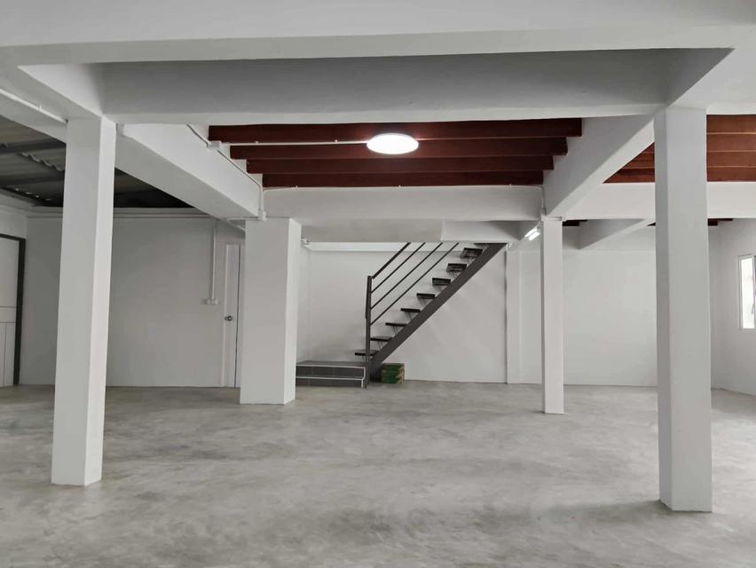  ให้เช่าบ้าน 2 ชั้น  ลาดพร้าว โชคชัย 4  เหมาะทำ Home Office หรือพักอาศัยได้ (มีที่จอดรถในบ้าน) 6