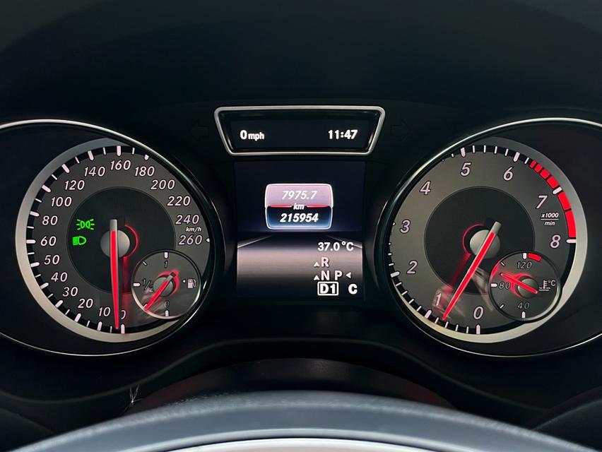 BENZ GLA200 1.6 URBAN (CKD) (โฉมW156) ปี 2017 สภาพนางฟ้า 17