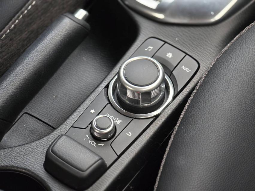 Mazda2 1.3C SedanMinorchange ไมล์ 11,xxx km. รถสวย สภาพใหม่เอี่ยม รูปที่ 11