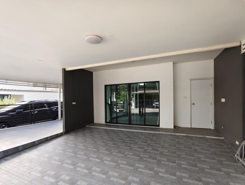 ขายทาวน์โฮมมือสองนนทบุรี โครงการ เดอะคอนเนคอัพ 3 รัตนาธิเบศร์ 17 (The Connect Up 3 Rattanathibet 17) หลังมุม ใกล้รถไฟฟ้าสายสีม่วงสถานี แยกนนทบุรี1 2