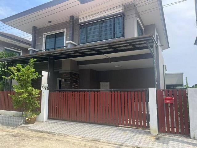ให้เช่า เฮ้าส์ เดอะฮัมบูร์ก ถ. หทัยราษฎร์ บ้านเดี่ยว 2 ชั้น 56 ตรว 4 ห้องน้อน 3 ห้องน้ำ 1ห้องครัว 1ห้องโถง แอร์ 5 ตัว 1