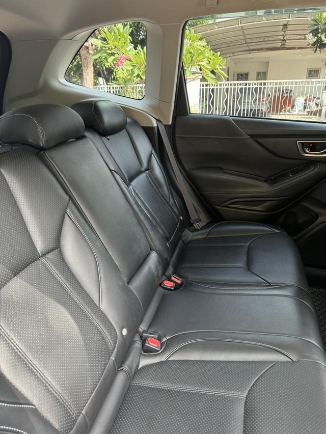 ขายรถยนต์ Subaru forester 2.0