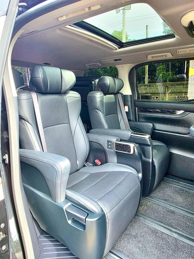 Toyota ALPHARD 2.5SC PACKAGE สีดำ ปี 2022 ไมล์ 55,000 กม.  13