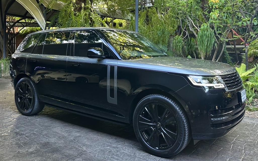 Range Rover P440e LWB