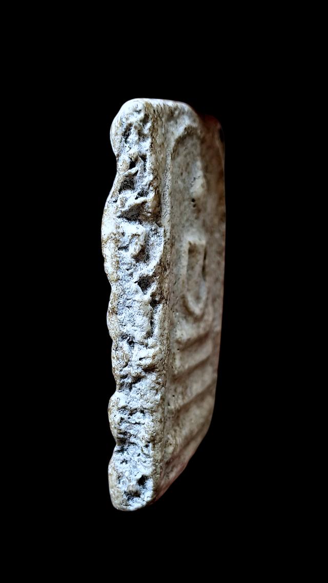 "สมเด็จวัดระฆัง พิมพ์ใหญ่ ซุ้มเส้นลวดหลังกระดาน ยุคต้น" รูปที่ 4