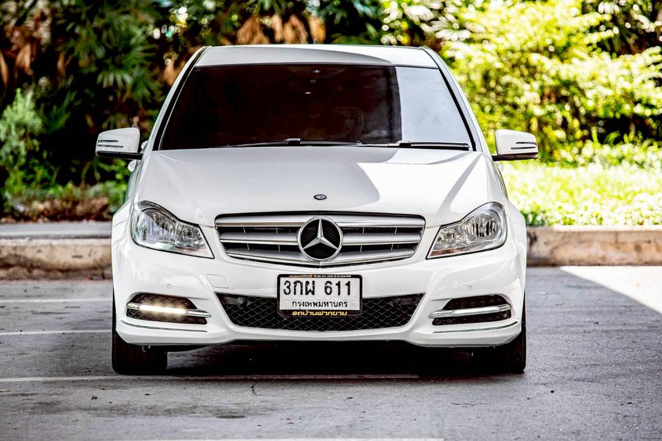 BENZ C-CLASS C220 CDI ELEGANCE ดีเซล ปี 2014 โฉม W204 สีขาว