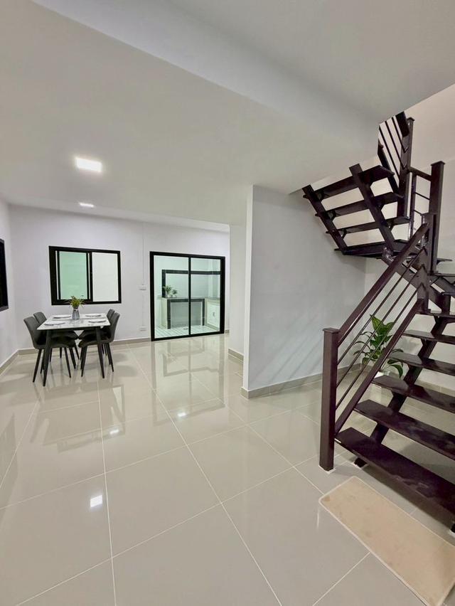 พฤกษา45 ถนนวัดลาดปลาดุกทาวน์เฮ้าส์ 2 ชั้น  หลังมุม ตกแต่งใหม่พร้อมอยู่  มีพื้นที่ข้างบ้าน พร้อมระเบียงด้านหน้า 7