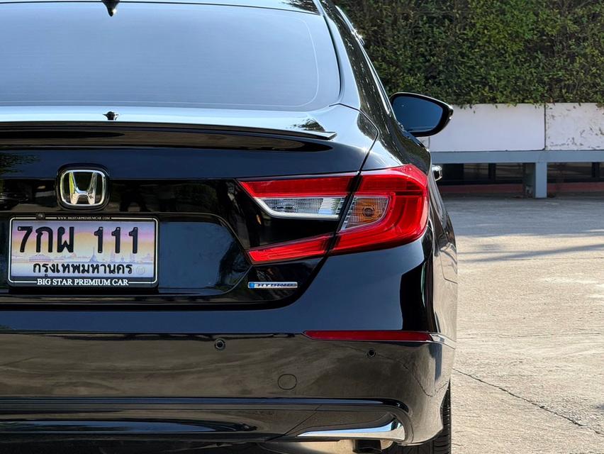 2021 HONDA ACCORD HYBRID รถมือเดียวออกป้ายแดง รถวิ่งน้อย เข้าศูนย์ตามระยะ รถไม่เคยมีอุบัติเหตุครับ 9