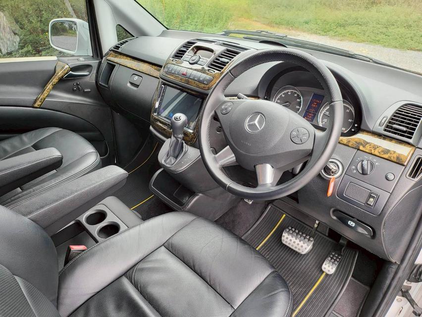 รหัสรถ NC1298 MERCEDES-BENZ VITO 122 CDI Extra Long (W639) " Facelift " หลังคาแก้ว 9