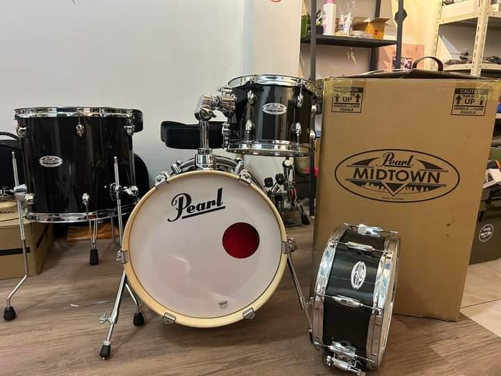 Pearl Midtown Black Gold Spalkel 1