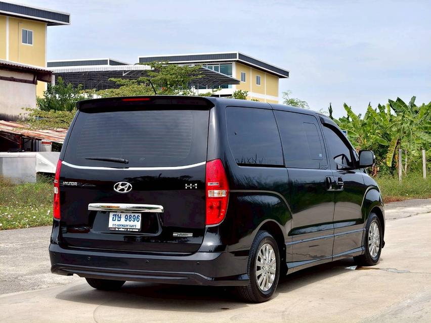 Hyundai H1 2.5Deluxe ปี17 6