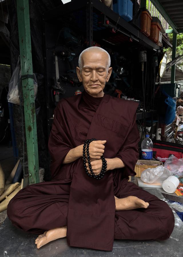 รูปหล่อพระเกจิ หลวงพ่อโต