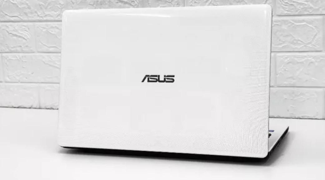Asus i5 โน๊ตบุ๊คมือสอง 1