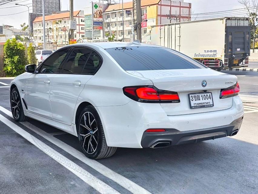 รหัสรถ KPV1004 2022 BMW 530e 2.0 M SPORT 13