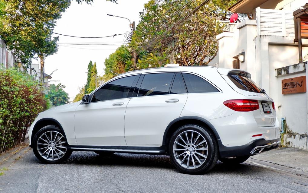 Mercedes-Benz glc 250d AMG 4matic ตัวท๊อป AMG ปี 2016 จด 2017 6