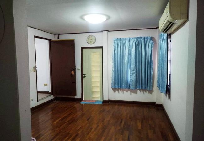ขายบ้านเดี่ยว หมู่บ้านเบญจรงค์ รามคำแหง 178 เนื้อที่ 75 ตร.ว. 2 ชั้น 5 นอน 5 น้ำ 6