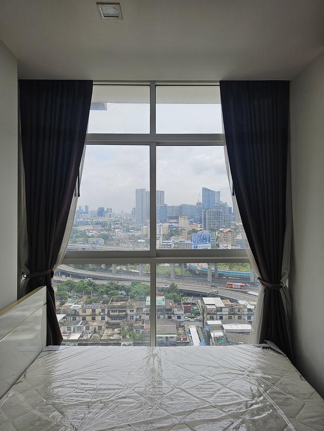 ปล่อยเช่าคอนโดมีทางเชื่อมเข้ารถไฟฟ้าบางนา 15000 บาท/เดือน 3