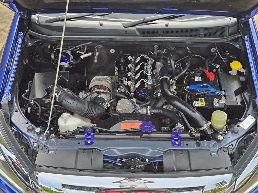 Isuzu  15