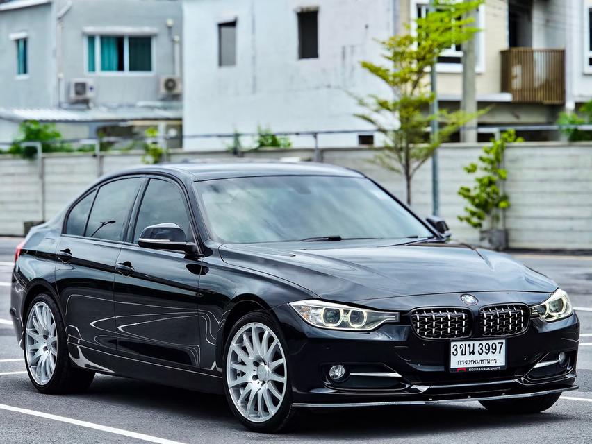 BMW 320D 2