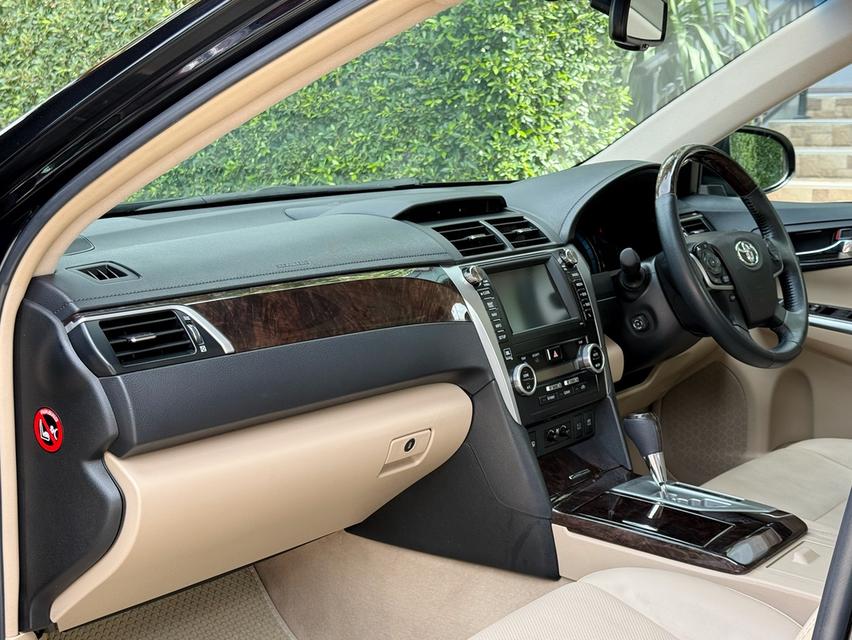 2014 TOYOTA CAMRY HV PREMIUM รุ่น TOP รถมือเดียว วิ่งน้อย ไม่เคยมีอุบัติเหตุ เปลี่ยนแบต HYBRID แล้วครับ 11