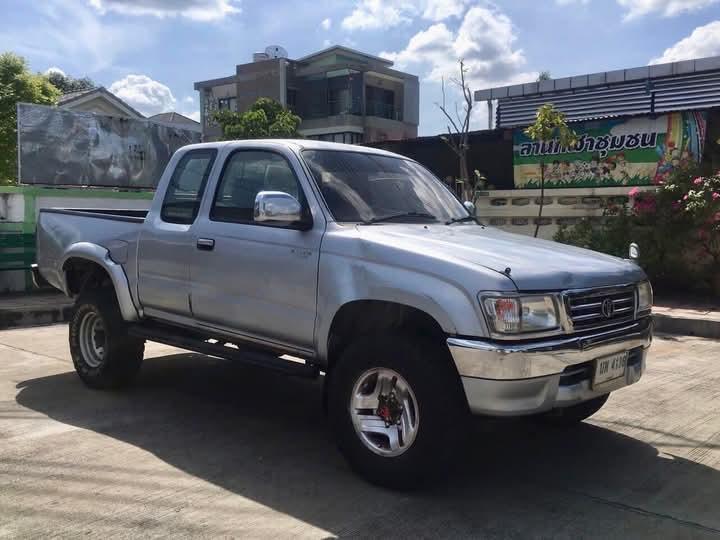 Toyota Hilux Tiger 3.0 สีเทา 3