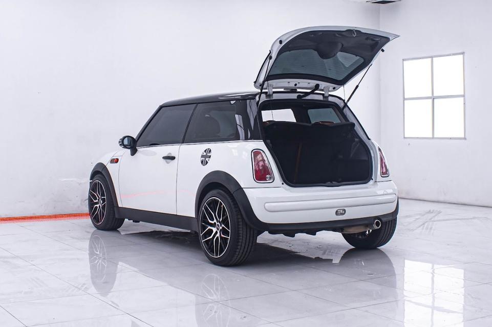 MINI COOPER 1.6 R50 2011  10