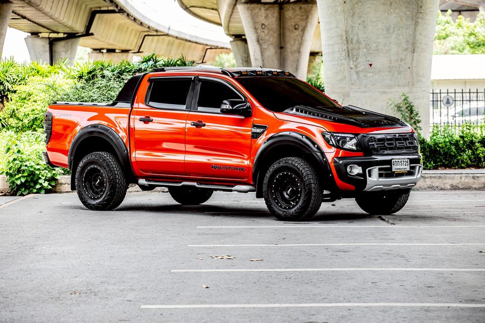 Ford Ranger 2.2 Wildtrak Hi-Lander Double Cab เกียร์ AT ปี 2015 สีส้ม มือเดียวป้ายแดง