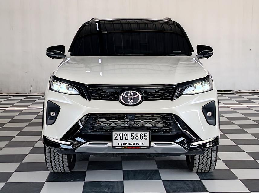 FORTUNER LEGENDER 2.4 V 4WD ปี 2021 ✅ ฟรีค่าจัด-ค่าโอน ✅ ฟรีประกันภัย ✅ ฟรี พรบ 7