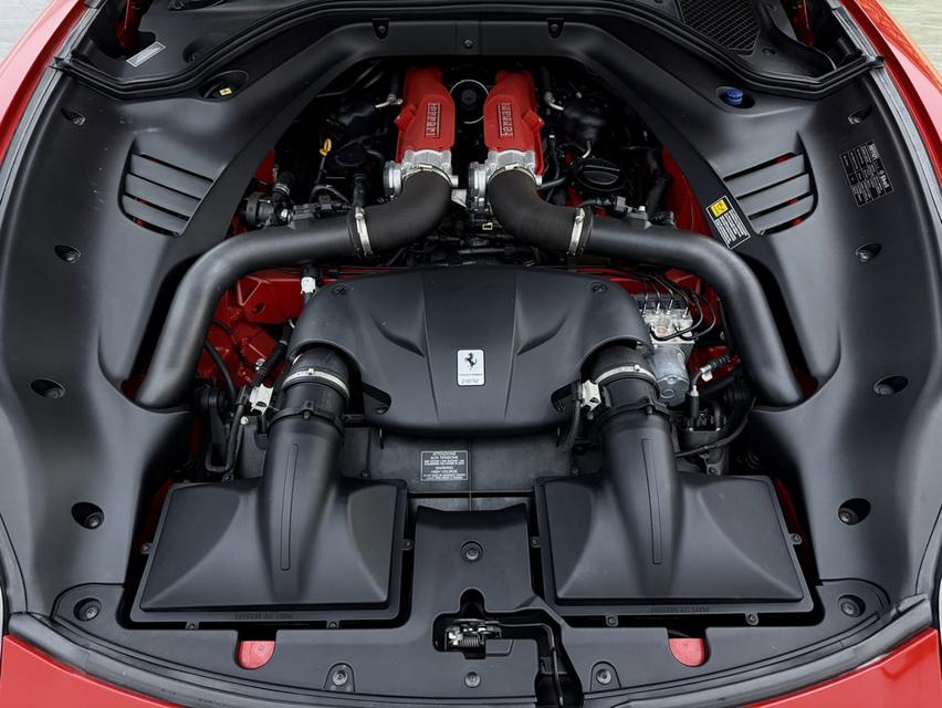 Ferrari California T ปี 2016 16