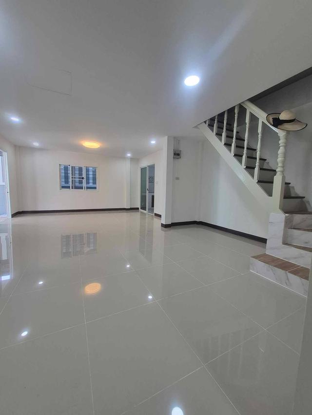 ขายบ้านเดี่ยว 2 ชั้น หมู่บ้านมาลีรมย์ 5 คลอง 6 คลองหลวง 7