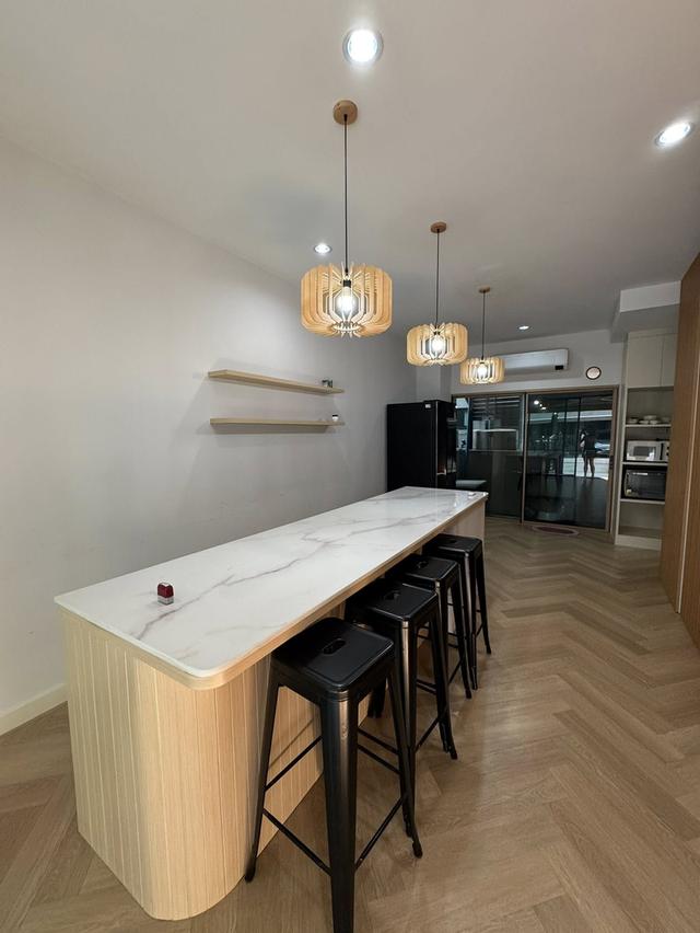 ปล่อยเช่าทาวน์โฮม 3 ชั้น  บ้านกลางเมือง พระราม 9 กรุงเทพกรีฑา 7