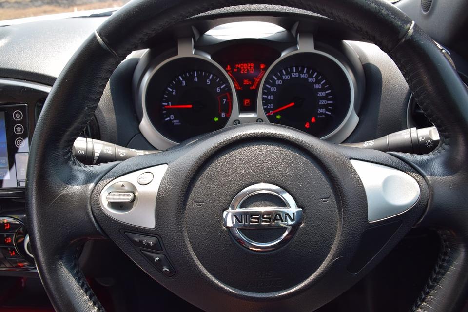 ขายเพียง 240000 บาท ปี15จด16 ฟรีดาวน์ ไมเนอร์เช้น นิสสัน JUKE 1.6ตัวท็อปออฟชั่นส์ เบาะหนังแท้ แอร์จอ พุตสต๊าท ช่วงล่างแน่นๆ โทร0957401229 ไอดีไล UTBP รูปที่ 8